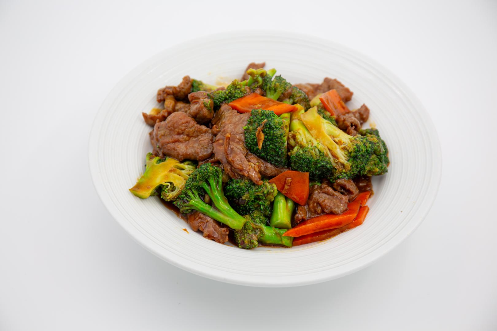 a6. beef with broccoli